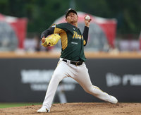 王維中被前隊友狂攻6分　雄鷹照樣演出逆轉勝