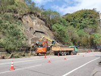 苗栗台3線大湖段邊坡崩落　估下午2時搶通