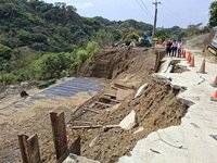 台中霧峰便道路基遇雨坍塌　市府：加速復建工程