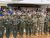 菲美雷霆對抗演習   F-22匿蹤戰機參與