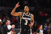 NBA亞特蘭大老鷹擊敗克里夫蘭騎士　取得季後賽席次