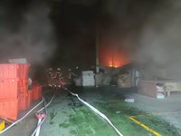 竹市香山區廠房火警　苗栗、竹縣水庫車跨區馳援