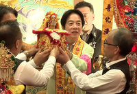 苗栗山邊媽啟程北港進香　賴總統送駕祈順利