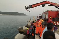 釣客失足落海受困消波塊   澎湖海巡消防聯手救援