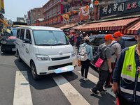 白沙屯媽祖進香湧人潮　車違停路中恐吃千元罰單