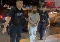 台南失業女藏雙刀速食店行竊　亮刀從偷變搶被逮