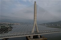 淡江大橋機車道寬度引議　學者籲通車後觀察再評估