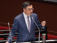 影／中央政府總預算案　卓榮泰赴立院報告編製經過並備詢