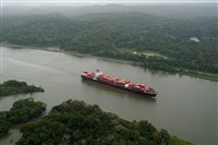 中東戰火荷莫茲海峽遭封鎖　巴拿馬運河「插隊費」飆