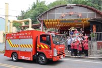 南投水里鄉獲贈小型水箱消防車　助偏遠地區打火