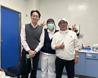 藝人雷洪腳軟跌倒　就醫發現脊椎壓迫動刀恢復良好