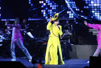 龍千玉開唱跪謝母親支持  組曲致敬恩師鳳飛飛