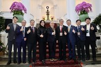 親頒創新獎　賴總統：在國際綻放耀眼台灣之光