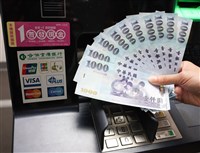 在野立委提普發現金入法  卓榮泰：國家得不償失