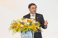 模範勞工頒獎　卓榮泰：明年最低工資突破3萬元