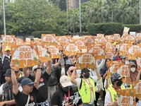 勞工遊行北高連線　提8大訴求高喊改革退休制度