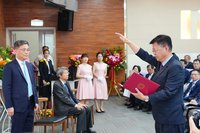 成醫新任卸任院長交接　許耿福走馬上任