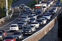 勞動節連假收假　國5上午估現北返車潮