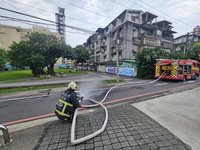 新北新店疑瓦斯外洩　消防灑水降濃度未達警戒值