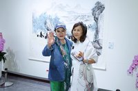 歌仔戲國寶楊麗花罕見現身畫展 力挺乾妹妹黃湘詅