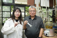 興大研究：柑橘廢棄物變黃金  具生醫保健潛力