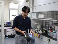 陽明交大仿藍眼淚研發新發光材料 可應用3D影像顯示