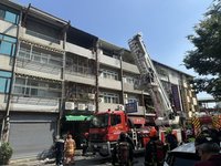 台中西區電器行火警1人獲救無礙　初判電池釀災