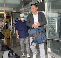 黃子佼涉肇事逃逸否認犯行　開庭堅稱無碰撞騎士