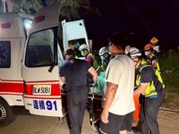 苗栗龍鳳漁港旁戲水意外 1國中生落海2小時尋獲不治