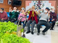 馬祖介壽國中小附幼化身小天使　大同之家送蔬菜
