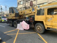 清晨穿越道路遭吊車撞上　台南8旬婦當場死亡