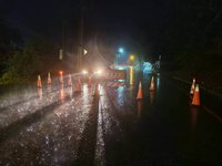 花蓮南區大雨 台30線南安段2處落石道路封閉