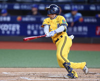 張仁瑋移防外野敲兄弟致勝安　教頭感謝也抱歉