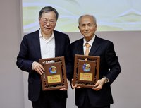 林添茂攜梁見後設北科大愛心獎　打造公益平台
