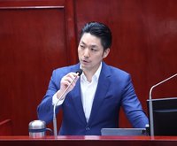 議員盼設內照式號誌、行穿線照明　蔣萬安允評估