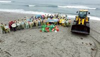 屏東九棚衝浪基地淨灘　815公斤海廢種類多