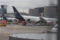 漢莎航空波音787前起落架意外塌陷　法蘭克福機場多人受傷