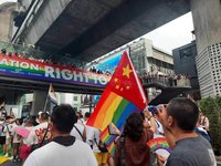 曼谷驕傲月　中國LGBTQ+社群彩虹旗海中找避風港