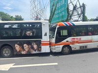北市兩輛小15路線公車追撞 釀8乘客輕傷送醫