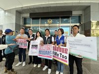 中市議員黃佳恬遭網路性騷擾報警　7議員聲援