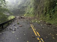 宜蘭太平山聯外道路邊坡不穩 10日延後至8時開園