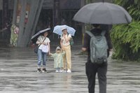 政院：提升農產供應韌性　短延時強降雨納預警調節機制