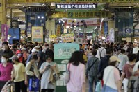 母親節刷卡商機熱　5大發卡銀行5月刷3043億元