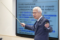 2位理事主張升息　楊金龍：央行盯通膨、貨幣基調偏鷹