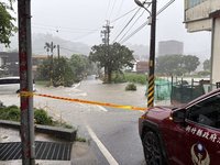 降雨導致淹水災情　新竹縣中午12時起停班停課