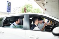 赴計程車服務站　賴總統：政府做大家後盾