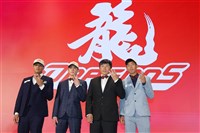 黃宥儒「把心臟準備好」獲龍指名 謝已故教練王國慶