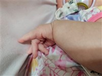 嬰兒猝死8成因睡眠環境不安全  專家推到宅育兒指導