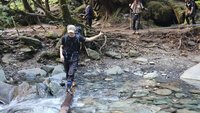 籌拍三叉山事件 魏德聖踏上當年搶救山路尋飛機殘骸