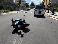 澎湖馬公小客車與機車相撞　騎士傷重後送不治